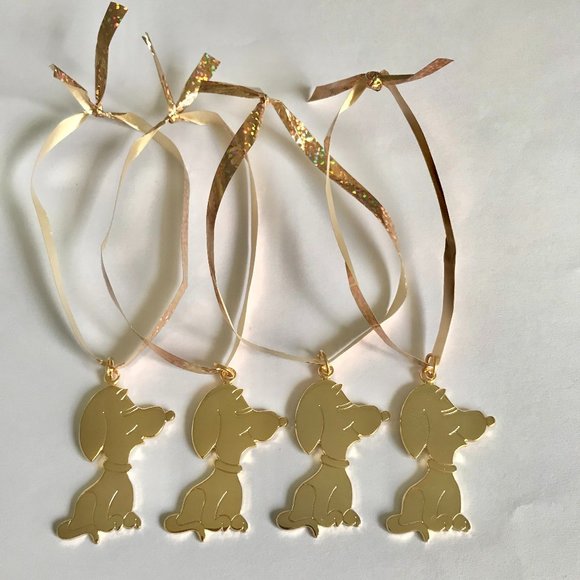 Vintage Snoopy Christmas Tree Ornaments Gold Tone Metal Set of 4 Dog Peanuts - Picture 3 of 9